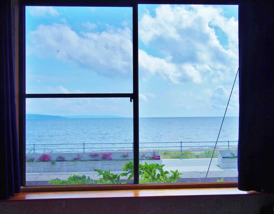 佐渡 ビーチまで0分 1客のみ オーシャンビュー Beach Side House ウッドデッキ Sado Exterior foto